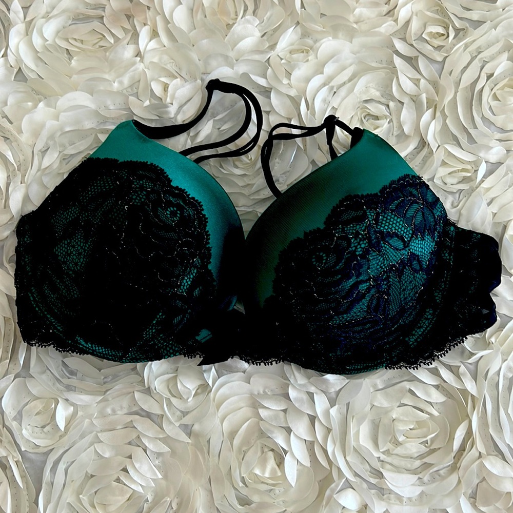 Victoria’s Secret Bombshell Bra